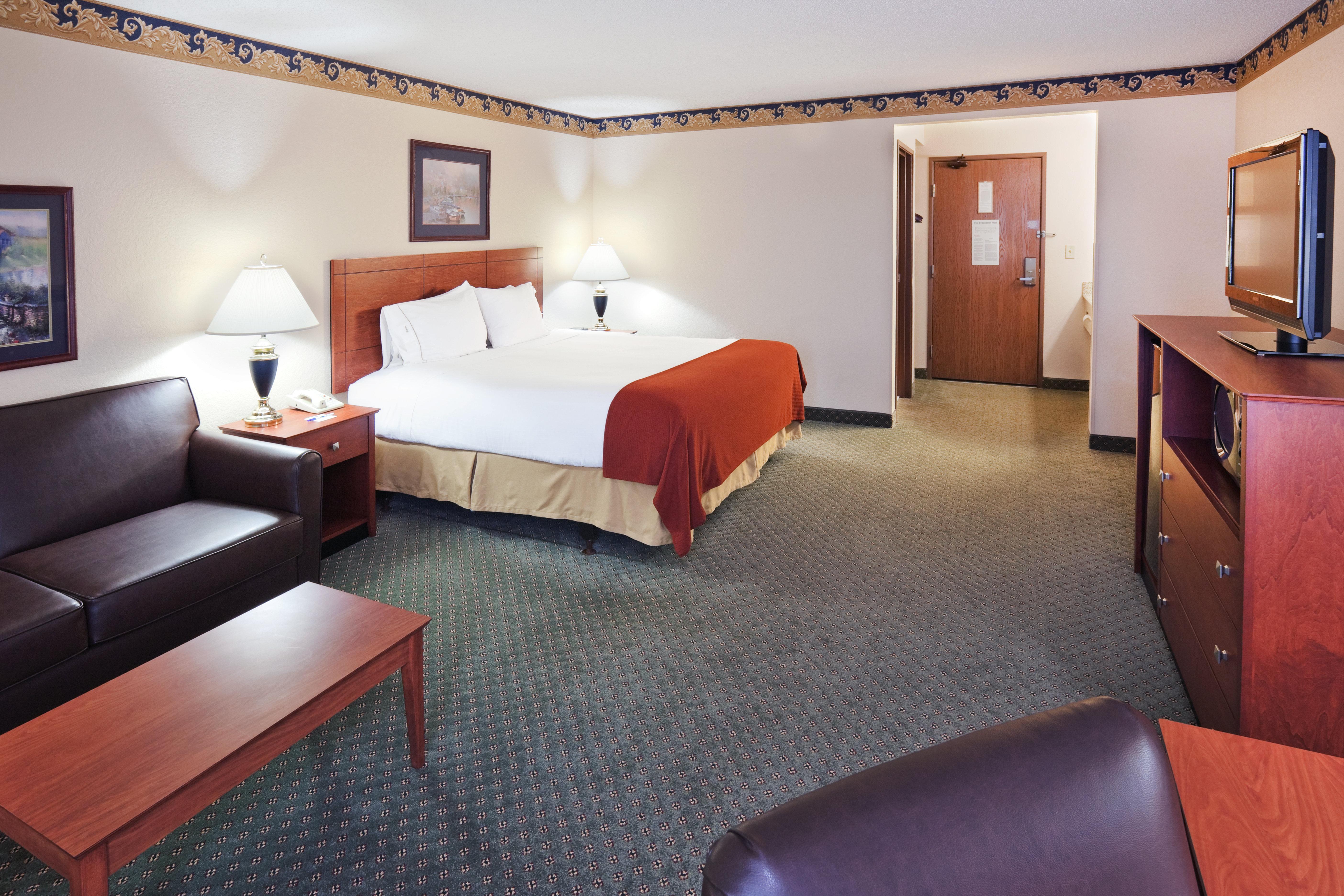Hotel Holiday Express & Dallas By Ihg 2*